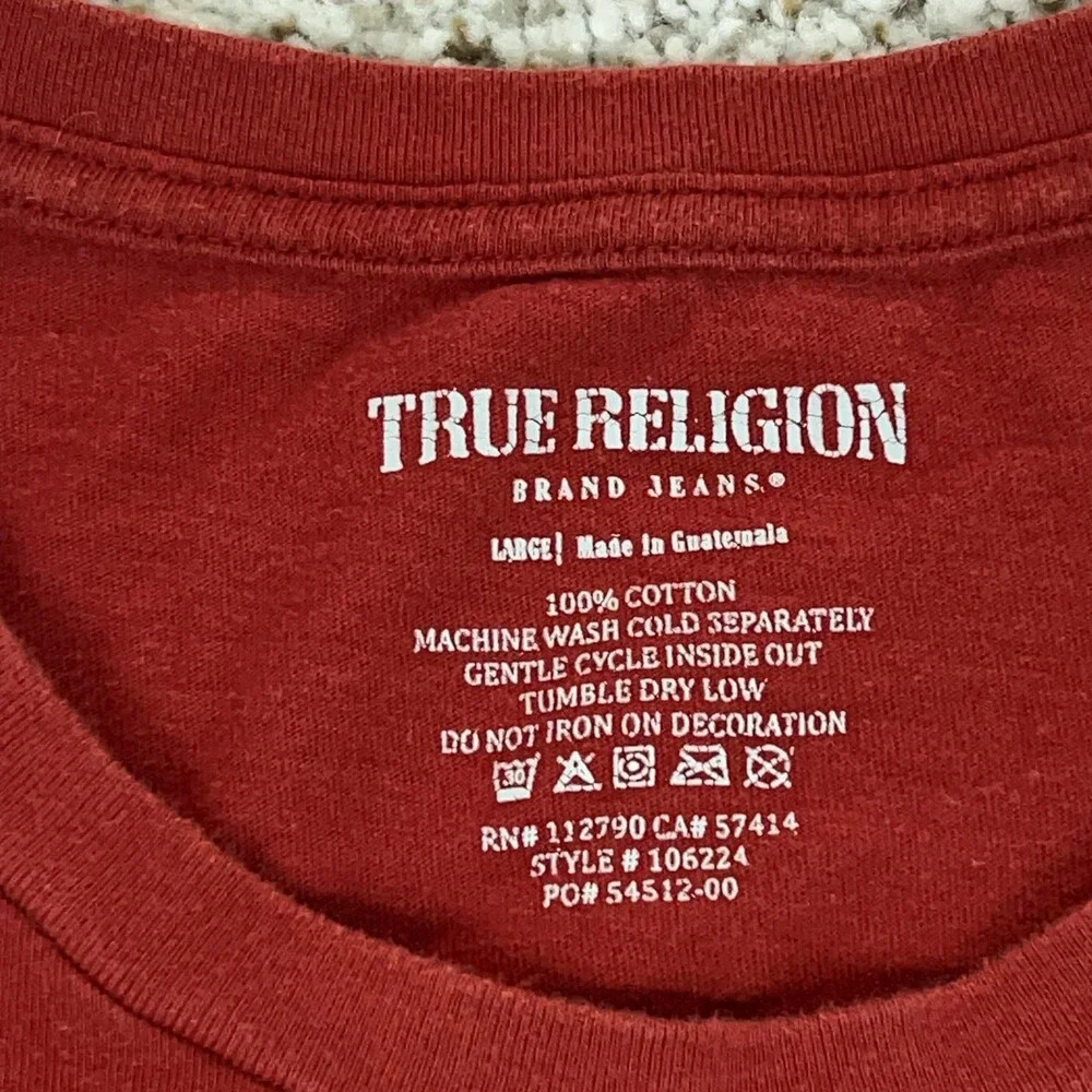 True Religion Shirt Mens Large Red Buddha Graphic Horseshoe Logo Style‎ 106622
